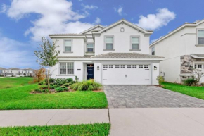 Luxury New Champions Gate Resort Home 8940T villa